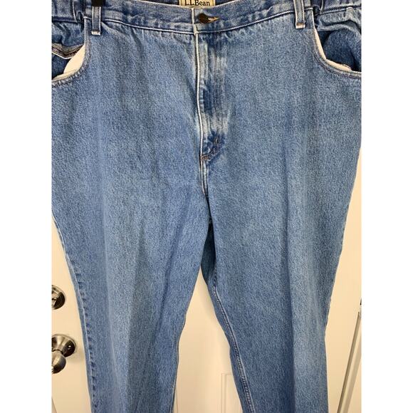 L.L.Bean Mens Comfort Waist Jeans Size 44x32 Blue Denim 100% Cotton - Picture 3 of 6